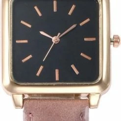 Beste recensies van 🥰 Fashion Favorite Vesper Black Square Horloge | Oudroze | Vierkant | Kunstleer | Ø 30 Mm ⭐