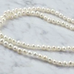 Flash-uitverkoop 🔥 PROUD PEARLS® Parelketting Met Kleine Parels En Zilveren Sluiting 😉 12 Flash-uitverkoop 🔥 PROUD PEARLS® Parelketting Met Kleine Parels En Zilveren Sluiting 😉 -Sieraden-horloges Winkel 550x367