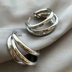 Kopen 🎉 Liefs Jade Oorbellen Dames | Zilverkleurige Dames Oorbellen | Oorringen | Dubbele Oorringen Dames | Cadeau Voor Vrouw | Schoencadeautje Sinterklaas | Black Friday 2022 | Kerst | Kerstcadeau Voor Vrouwen 😉 -Sieraden-horloges Winkel 550x492 1