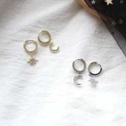 Groothandel 🔔 Yada Oorbellen Ster Maan - Asymmetrisch Goud - Dames - Wordt Ingepakt Als Cadeautje 🎁 -Sieraden-horloges Winkel 550x537