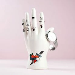 Coupon ✨ Bitten Hand Sieradenhouder - Tattoo 👏