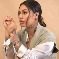 Top 10 ❤️ Lucardi - Dames Guess Stalen Bangle Armband Heart - Staal - Armband - Cadeau - Stijlvol - Goudkleurig 🤩 -Sieraden-horloges Winkel 550x550 404