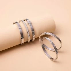 Top 10 ❤️ Lucardi - Dames Guess Stalen Bangle Armband Heart - Staal - Armband - Cadeau - Stijlvol - Goudkleurig 🤩 -Sieraden-horloges Winkel 550x550 406