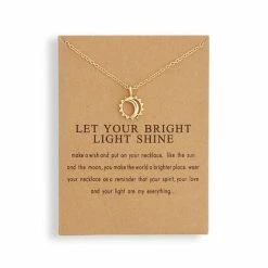 Begroting 🛒 Kasey Let Your Bright Light Shine - Maan & Zon Hanger Aan Ketting Goudkleurig 🤩
