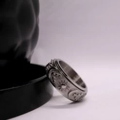 Uitgang 😀 Despora Anxiety Ring - (zon Maan) - Stress Ring - Fidget Ring - Draaibare Ring - Spinning Ring - Spinner Ring - Zilver Kleurig - (20.00 Mm / Maat 63) 👍 -Sieraden-horloges Winkel 550x550 613