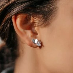 Korting 😉 Yolora Dames Oorbellen Hartje - Kalpa Camaka Kristallen - Zilverkleurig - 18K Witgoud Verguld - Vrouwen Oorknoppen Zilver - Oorknopjes - Sieraden - Luxe Giftbox - Geschenkdoos - Cadeau Doos - Mooie Cadeauverpakking- Exclusieve Geschenkverpakking 🛒 -Sieraden-horloges Winkel 550x550 719