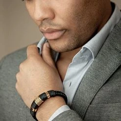 Hete verkoop π₯ Armband - Serasar - Echt Rund Leder - "Ring Goud" - Goudkleurig/Zwart - 23 Cm - Roestvrijstaal - Inclusief Bijpassend Sieraden Doosje - Mooi Om Cadeau Te Geven! - Maar Natuurlijk Ook Voor Jezelf.... π₯ 17 Hete verkoop π₯ Armband - Serasar - Echt Rund Leder - "Ring Goud" - Goudkleurig/Zwart - 23 Cm - Roestvrijstaal - Inclusief Bijpassend Sieraden Doosje - Mooi Om Cadeau Te Geven! - Maar Natuurlijk Ook Voor Jezelf.... π₯ -Sieraden-horloges Winkel 550x550 812