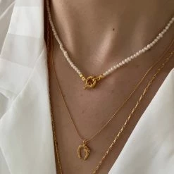 Gloednieuw 🧨 ByNouck White Pearl Choker - Parelketting Met Gouden Slotje 😉 -Sieraden-horloges Winkel 550x550 861