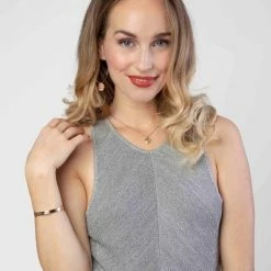 Goedkoop 😀 Lucardi - Dames Guess Stalen Roseplated Bangle 4G Logo - Staal - Armband - Cadeau - Stijlvol - Zilverkleurig 🥰 -Sieraden-horloges Winkel 550x550 930