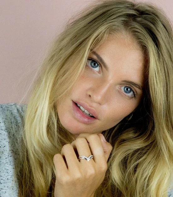 Groothandel π ZINZI Zilveren Ring V Model Glad ZIR1149 π― 4 Groothandel π ZINZI Zilveren Ring V Model Glad ZIR1149 π― - Afbeelding 2