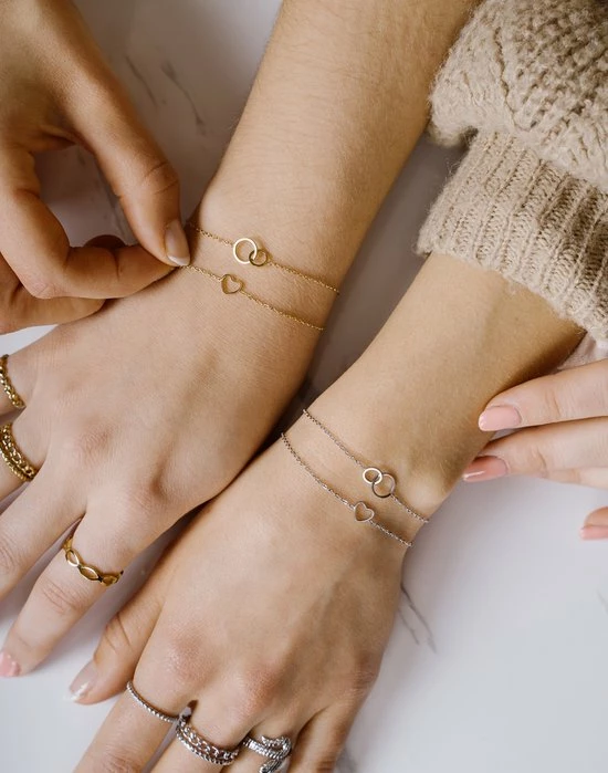 Goedkoop βοΈ Glow Adora - Armbanden - Connected Cirkels Love - Goudkleurig π 4 Goedkoop βοΈ Glow Adora - Armbanden - Connected Cirkels Love - Goudkleurig π - Afbeelding 2