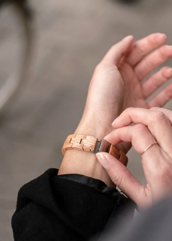 Groothandel ⭐ HOT&TOT | Oaklyn - Houten Horloge Voor Dames - Eikenhout - 32mm - Zilver 🤩 7 Groothandel ⭐ HOT&TOT | Oaklyn - Houten Horloge Voor Dames - Eikenhout - 32mm - Zilver 🤩 - Afbeelding 5